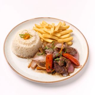 Lomo saltado